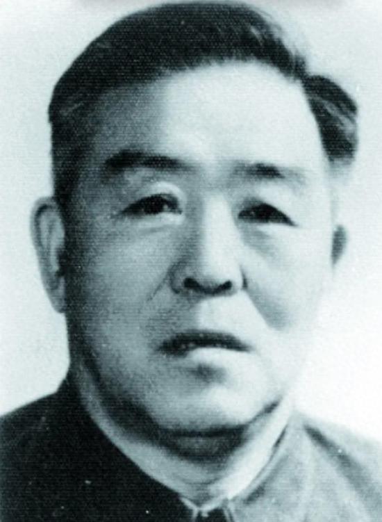 他给延安送13万两黄金，手握几十万大军，建国后为何仅任劳资处长