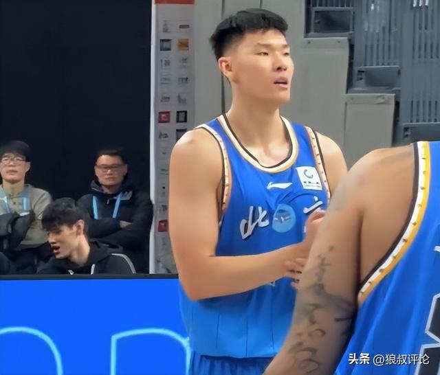 开云平台-范子铭：今天开赛前压力挺大 第四节拼抢篮板球更多是本能反应